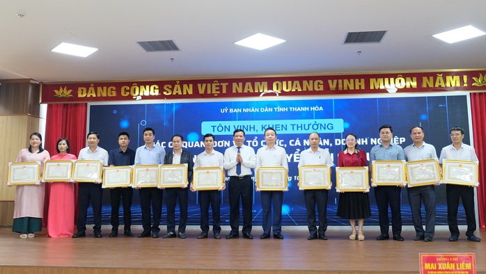 Thanh Hóa hướng tới chuyển đổi số, chuyển đổi xanh bền vững- Ảnh 8. Thanh Hóa hướng tới chuyển đổi số, chuyển đổi xanh bền vững- Ảnh 8.