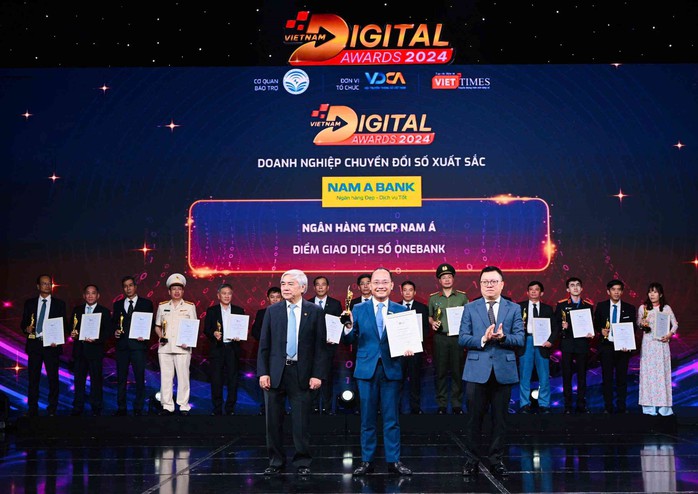 Onebank by Nam A Bank tiếp tục được vinh danh tại Giải thưởng Chuyển đổi số Việt Nam 2024- Ảnh 1. Onebank by Nam A Bank tiếp tục được vinh danh tại Giải thưởng Chuyển đổi số Việt Nam 2024- Ảnh 1.