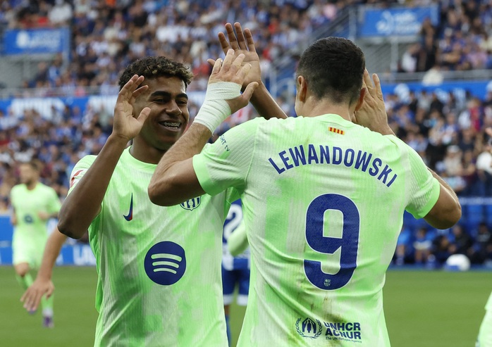 Alaves lập kỷ lục buồn, Barcelona vững ngôi đầu La Liga- Ảnh 2. Alaves lập kỷ lục buồn, Barcelona vững ngôi đầu La Liga- Ảnh 2.