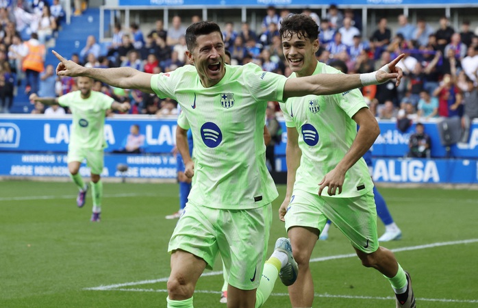 Alaves lập kỷ lục buồn, Barcelona vững ngôi đầu La Liga- Ảnh 3. Alaves lập kỷ lục buồn, Barcelona vững ngôi đầu La Liga- Ảnh 3.