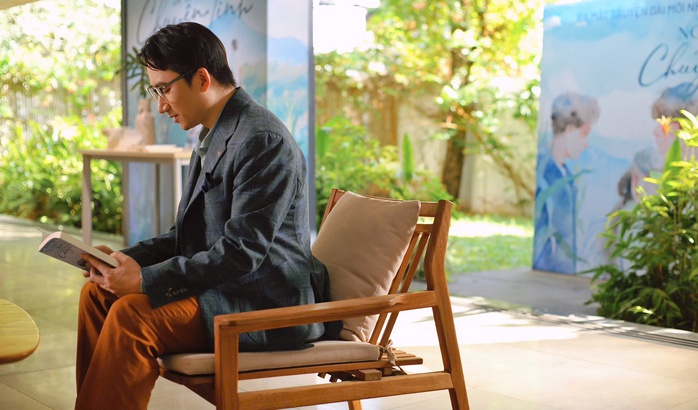 Phan Mạnh Quỳnh thế nào khi "hóa thành" nhà văn Nguyễn Nhật Ánh?- Ảnh 2. Phan Mạnh Quỳnh thế nào khi "hóa thành" nhà văn Nguyễn Nhật Ánh?- Ảnh 2.