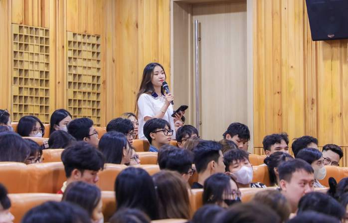 Kết nối thế hệ trẻ Việt Nam với "thủ đô AI"- Ảnh 2. Kết nối thế hệ trẻ Việt Nam với "thủ đô AI"- Ảnh 2.