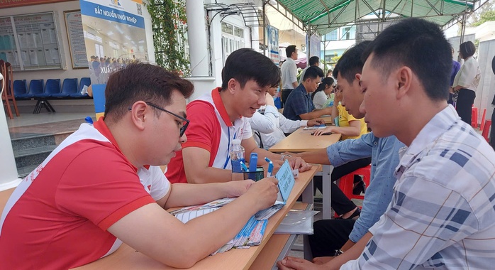 Cà Mau giải quyết việc làm cho hơn 42.490 lao động- Ảnh 1. Cà Mau giải quyết việc làm cho hơn 42.490 lao động- Ảnh 1.