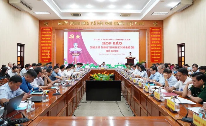 Giám đốc doanh nghiệp bị khởi tố vì đánh bạc- Ảnh 1. Giám đốc doanh nghiệp bị khởi tố vì đánh bạc- Ảnh 1.