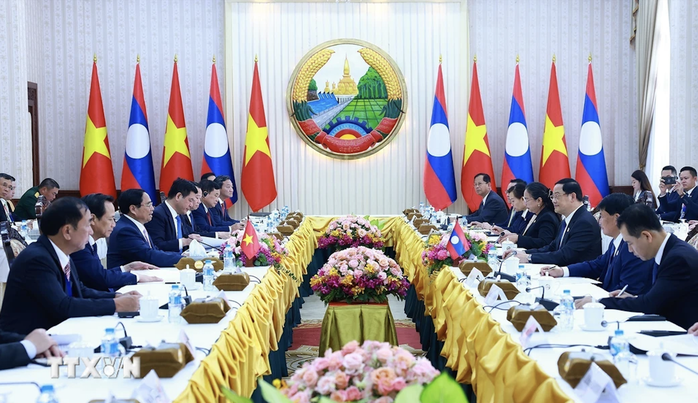 Thủ tướng Phạm Minh Chính gặp Thủ tướng Lào Sonexay Siphandone- Ảnh 3. Thủ tướng Phạm Minh Chính gặp Thủ tướng Lào Sonexay Siphandone- Ảnh 3.