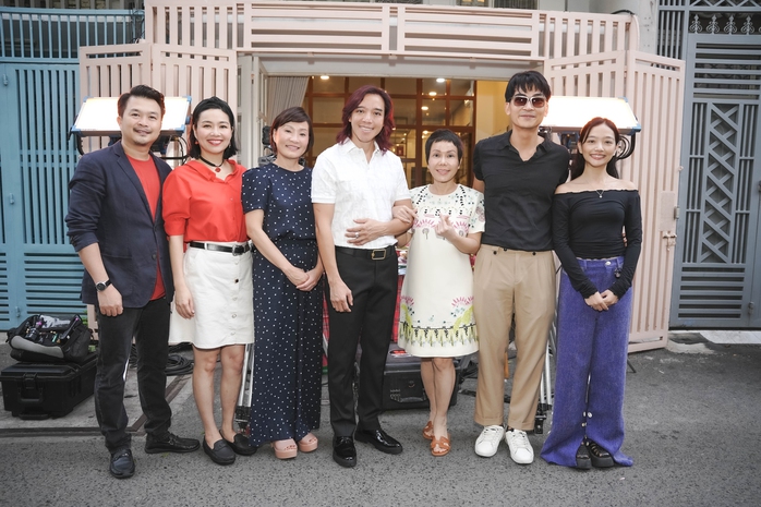 Việt Hương - Hồng Đào lần đầu cùng lên màn ảnh rộng- Ảnh 6. Việt Hương - Hồng Đào lần đầu cùng lên màn ảnh rộng- Ảnh 6.