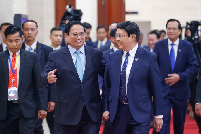 Vun đắp quan hệ hữu nghị vĩ đại Việt Nam - Lào- Ảnh 1. Vun đắp quan hệ hữu nghị vĩ đại Việt Nam - Lào- Ảnh 1.
