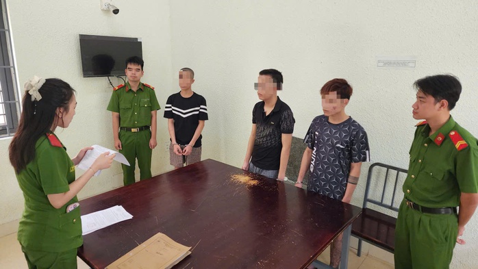 Rủ nhau đi hỗn chiến, nhóm thiếu niên ở Đà Nẵng bị bắt- Ảnh 1. Rủ nhau đi hỗn chiến, nhóm thiếu niên ở Đà Nẵng bị bắt- Ảnh 1.