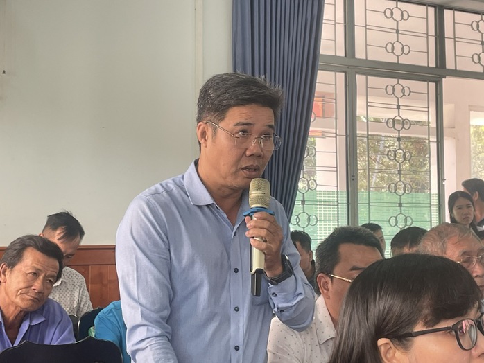 Chủ tịch HĐND TP HCM: Đề nghị huyện Hóc Môn chủ động đeo bám, giải quyết tồn đọng cho người dân- Ảnh 3. Chủ tịch HĐND TP HCM: Đề nghị huyện Hóc Môn chủ động đeo bám, giải quyết tồn đọng cho người dân- Ảnh 3.