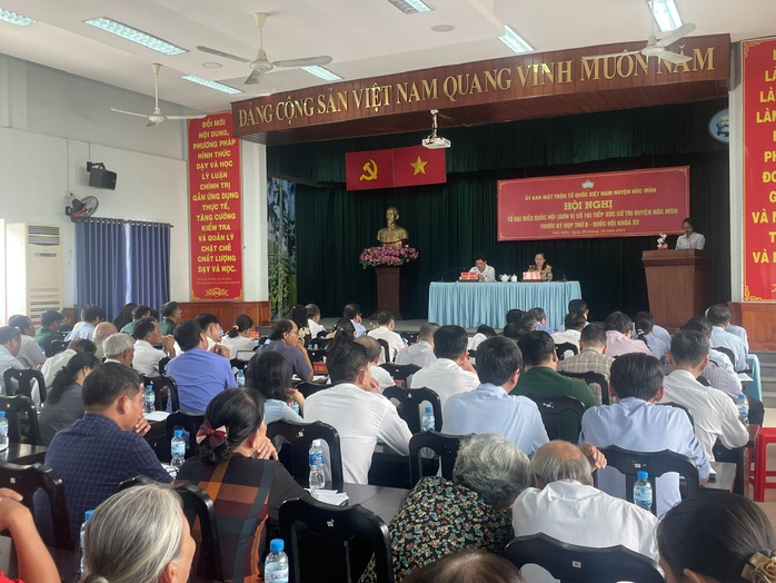 Chủ tịch HĐND TP HCM: Đề nghị huyện Hóc Môn chủ động đeo bám, giải quyết tồn đọng cho người dân- Ảnh 1. Chủ tịch HĐND TP HCM: Đề nghị huyện Hóc Môn chủ động đeo bám, giải quyết tồn đọng cho người dân- Ảnh 1.