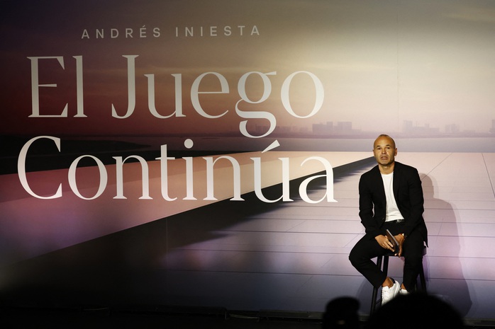 Andres Iniesta giải nghệ ở tuổi 40, hé lộ ý định tương lai- Ảnh 1. Andres Iniesta giải nghệ ở tuổi 40, hé lộ ý định tương lai- Ảnh 1.