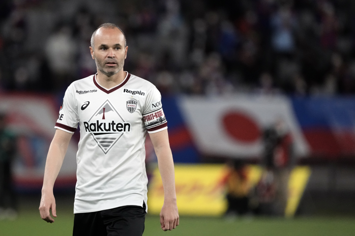 Andres Iniesta giải nghệ ở tuổi 40, hé lộ ý định tương lai- Ảnh 4. Andres Iniesta giải nghệ ở tuổi 40, hé lộ ý định tương lai- Ảnh 4.