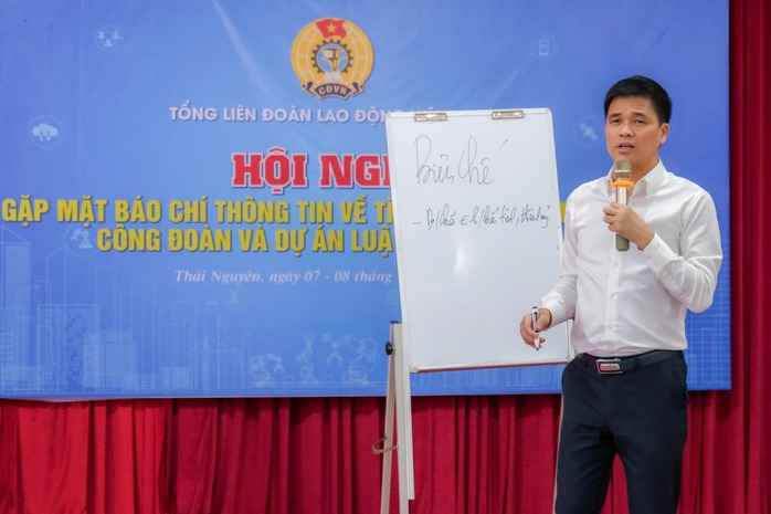Đề xuất tăng biên chế cán bộ Công đoàn- Ảnh 1. Đề xuất tăng biên chế cán bộ Công đoàn- Ảnh 1.