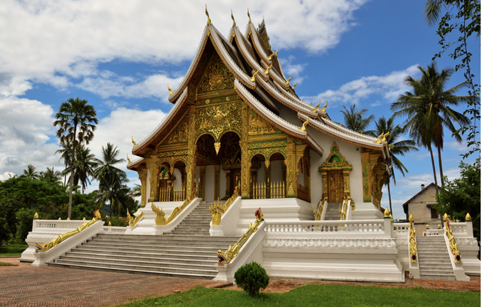 Khám phá Luang Prabang theo bước chạy Viettel Marathon 2024- Ảnh 1. Khám phá Luang Prabang theo bước chạy Viettel Marathon 2024- Ảnh 1.