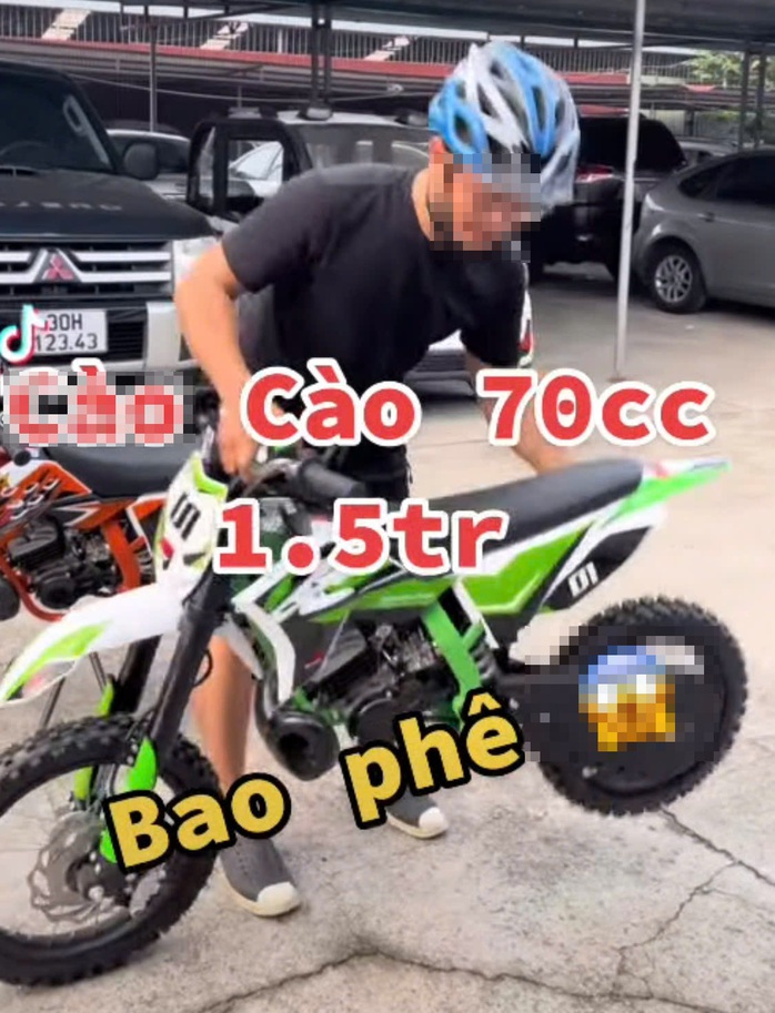 Phòng CSGT TP HCM cảnh báo hiểm họa từ "cào cào bay"- Ảnh 1. Phòng CSGT TP HCM cảnh báo hiểm họa từ "cào cào bay"- Ảnh 1.