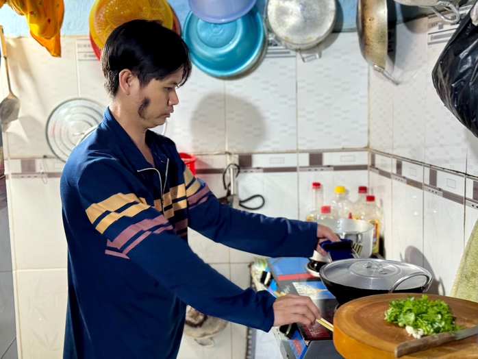 Bươn chải làm thêm- Ảnh 1. Bươn chải làm thêm- Ảnh 1.