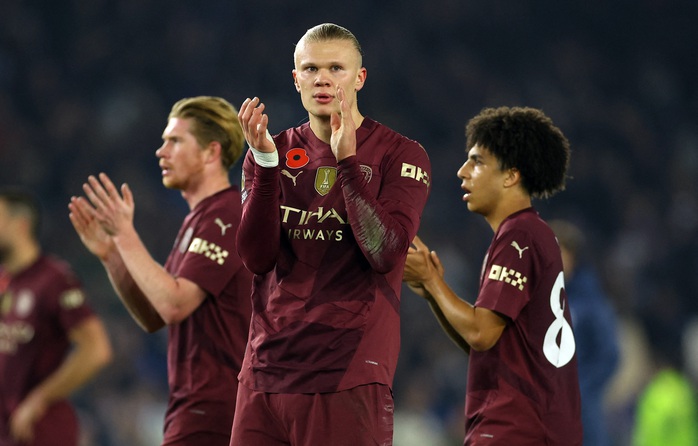 Pep Guardiola cãi vã to tiếng, thừa nhận Man City kém trình độ- Ảnh 4. Pep Guardiola cãi vã to tiếng, thừa nhận Man City kém trình độ- Ảnh 4.