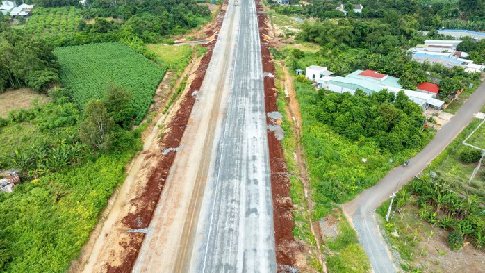 Cao tốc Biên Hòa - Vũng Tàu vào cao điểm thi công - Ảnh 1. Cao tốc Biên Hòa - Vũng Tàu vào cao điểm thi công - Ảnh 1.