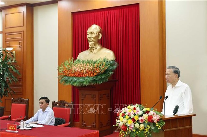 Hình ảnh Tổng Bí thư Tô Lâm làm việc với Tiểu ban Văn kiện Đại hội XIV- Ảnh 4. Hình ảnh Tổng Bí thư Tô Lâm làm việc với Tiểu ban Văn kiện Đại hội XIV- Ảnh 4.