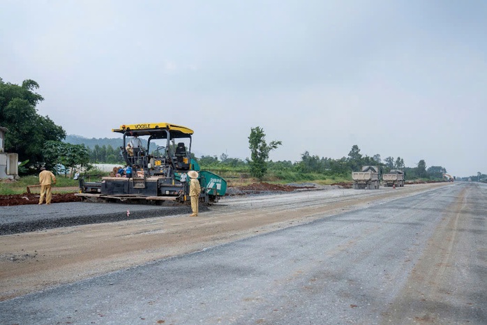 Cao tốc Biên Hòa - Vũng Tàu vào cao điểm thi công - Ảnh 3. Cao tốc Biên Hòa - Vũng Tàu vào cao điểm thi công - Ảnh 3.