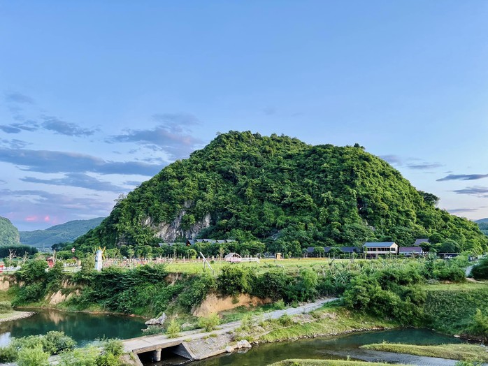 Đến du lịch Quảng Bình vào mùa mưa có những trải nghiệm hấp dẫn gì?- Ảnh 3. Đến du lịch Quảng Bình vào mùa mưa có những trải nghiệm hấp dẫn gì?- Ảnh 3.