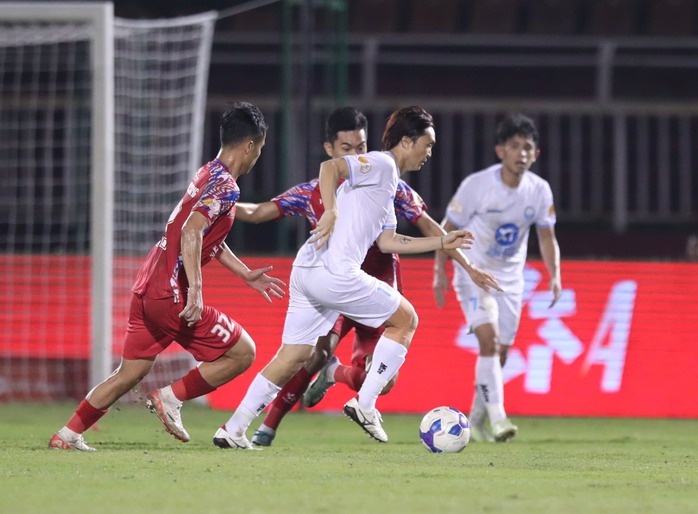 V-League 2024-2025: CLB TP HCM thảm bại trên sân Thống Nhất- Ảnh 1. V-League 2024-2025: CLB TP HCM thảm bại trên sân Thống Nhất- Ảnh 1.