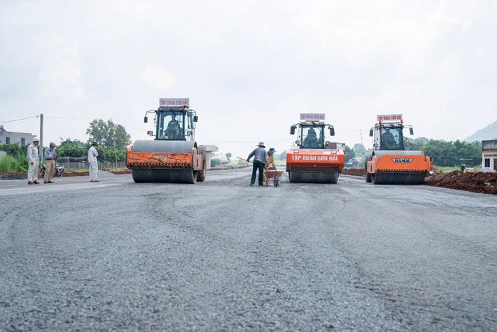 Cao tốc Biên Hòa - Vũng Tàu vào cao điểm thi công - Ảnh 4. Cao tốc Biên Hòa - Vũng Tàu vào cao điểm thi công - Ảnh 4.