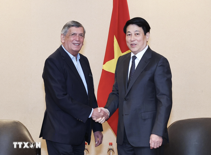 Chủ tịch nước Lương Cường tiếp Chủ tịch Đảng Cộng sản Chile- Ảnh 1. Chủ tịch nước Lương Cường tiếp Chủ tịch Đảng Cộng sản Chile- Ảnh 1.
