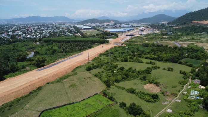 Đà Nẵng thông tin tình hình triển khai các dự án đầu tư công- Ảnh 1. Đà Nẵng thông tin tình hình triển khai các dự án đầu tư công- Ảnh 1.
