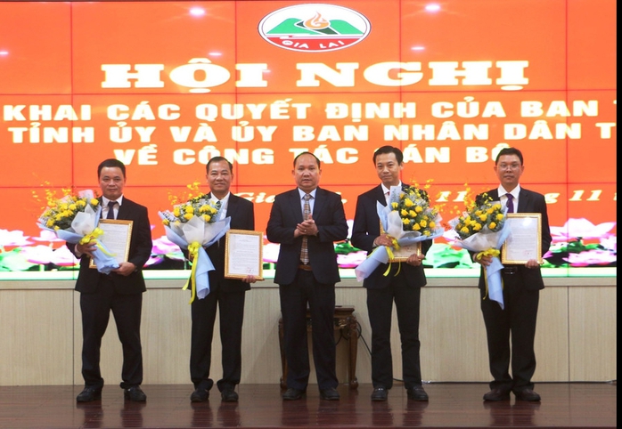 Tỉnh Gia Lai bổ nhiệm nhiều lãnh đạo chủ chốt sở, ngành, địa phương- Ảnh 1. Tỉnh Gia Lai bổ nhiệm nhiều lãnh đạo chủ chốt sở, ngành, địa phương- Ảnh 1.