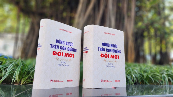 Giới thiệu bộ sách "Vững bước trên con đường đổi mới" của cố Tổng Bí thư Nguyễn Phú Trọng- Ảnh 3. Giới thiệu bộ sách "Vững bước trên con đường đổi mới" của cố Tổng Bí thư Nguyễn Phú Trọng- Ảnh 3.