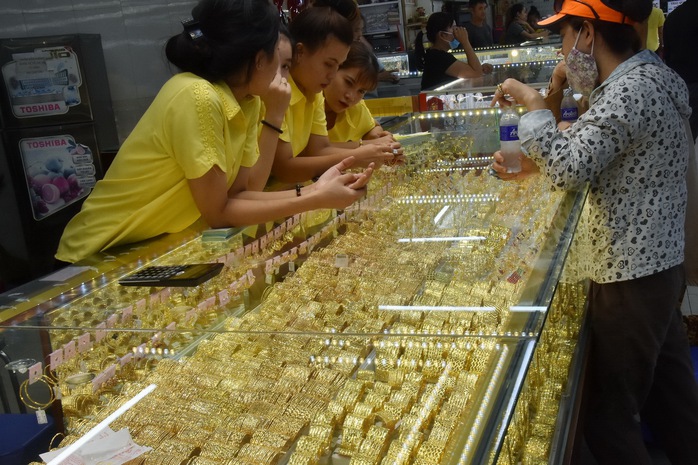 Giá vàng hôm nay, 12-11: Tiếp tục “bốc hơi” dữ dội- Ảnh 1. Giá vàng hôm tỷ lệ bóng đá kèo nhà cái, 12-11: Tiếp tục “bốc hơi” dữ dội- Ảnh 1.