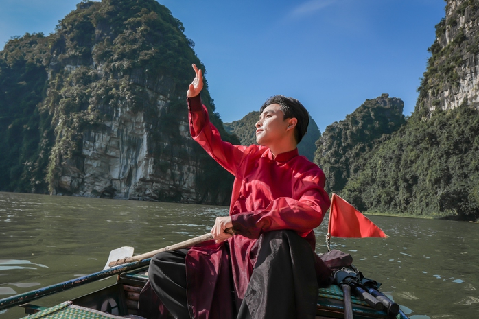 Anh Duy vượt hơn 15.000 km để "Ngân nga Việt Nam"- Ảnh 2. Anh Duy vượt hơn 15.000 km để "Ngân nga Việt Nam"- Ảnh 2.