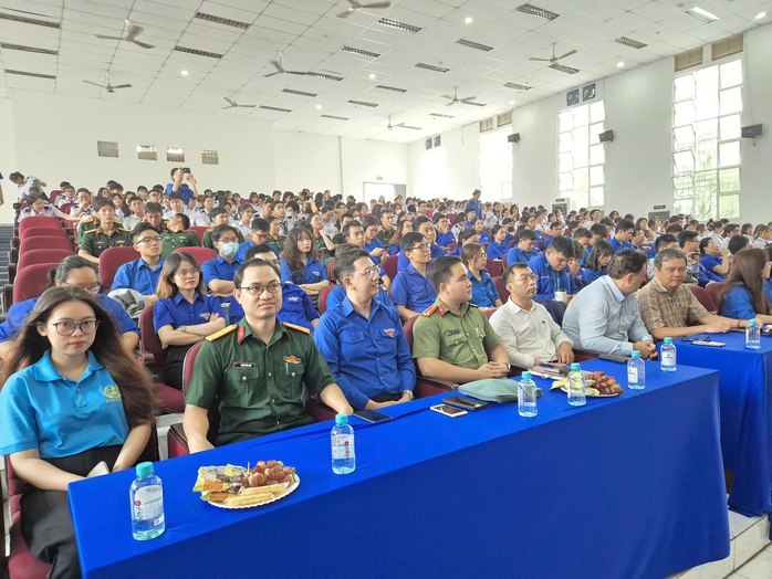 Nâng cao kỹ năng an toàn trên không gian mạng cho đoàn viên, thanh niên- Ảnh 1. Nâng cao kỹ năng an toàn trên không gian mạng cho đoàn viên, thanh niên- Ảnh 1.