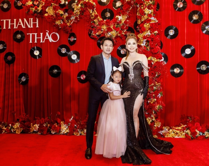 Đêm "Tình nồng" trọn vẹn của Thanh Thảo- Ảnh 2. Đêm "Tình nồng" trọn vẹn của Thanh Thảo- Ảnh 2.