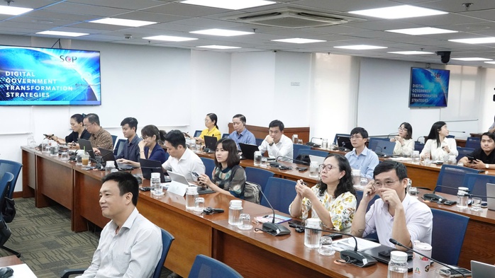 Lần đầu tiên, đào tạo về Chiến lược chuyển đổi Chính phủ số tại TP HCM- Ảnh 2. Lần đầu tiên, đào tạo về Chiến lược chuyển đổi Chính phủ số tại TP HCM- Ảnh 2.