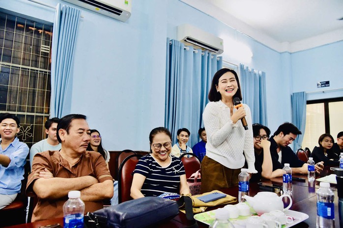 Thành Lộc, Ái Như, Thành Hội nói gì trước thềm Liên hoan sân khấu TP HCM?- Ảnh 6. Thành Lộc, Ái Như, Thành Hội nói gì trước thềm Liên hoan sân khấu TP HCM?- Ảnh 6.