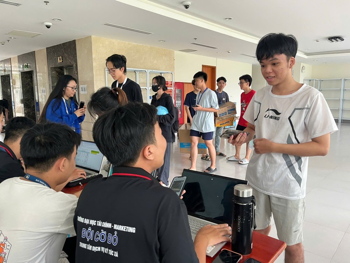 Sinh viên hào hứng với những ý tưởng độc đáo về sống xanh- Ảnh 4. Sinh viên hào hứng với những ý tưởng độc đáo về sống xanh- Ảnh 4.