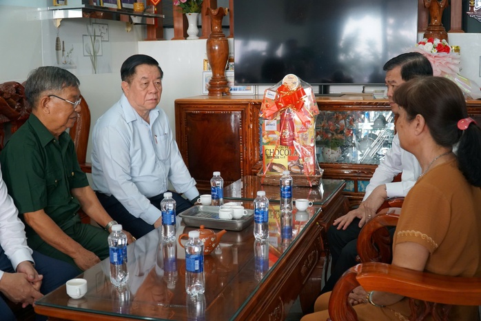 Trưởng Ban Tuyên giáo Trung ương thị sát sân bay Long Thành- Ảnh 8. Trưởng Ban Tuyên giáo Trung ương thị sát sân bay Long Thành- Ảnh 8.