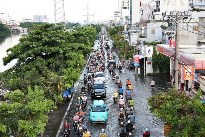 Sắp kết thúc mùa mưa, người dân TP HCM cần lưu ý điều gì?- Ảnh 2. Sắp kết thúc mùa mưa, người dân TP HCM cần lưu ý điều gì?- Ảnh 2.