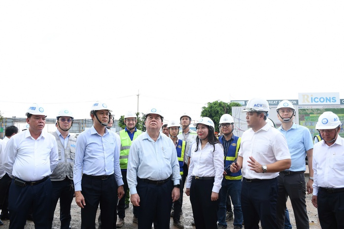 Trưởng Ban Tuyên giáo Trung ương thị sát sân bay Long Thành- Ảnh 3. Trưởng Ban Tuyên giáo Trung ương thị sát sân bay Long Thành- Ảnh 3.