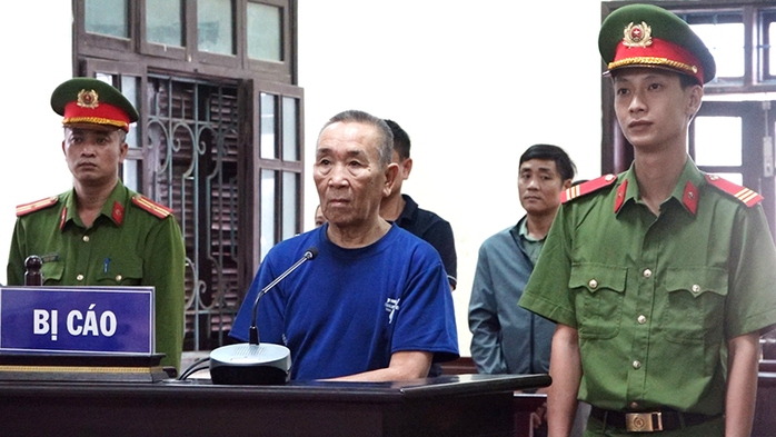 Nguyễn Văn Nhơn bị phạt 30 tháng tù vì tội xâm phạm lợi ích Nhà nước- Ảnh 1. Nguyễn Văn Nhơn bị phạt 30 tháng tù vì tội xâm phạm lợi ích Nhà nước- Ảnh 1.