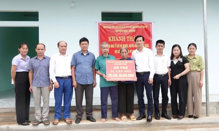 Thanh Hóa xây mới hàng ngàn ngôi nhà cho người nghèo- Ảnh 4. Thanh Hóa xây mới hàng ngàn ngôi nhà cho người nghèo- Ảnh 4.