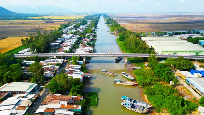 Kênh Vĩnh Tế ngày nay (Ảnh: Cổng Thông tin điện tử tỉnh An Giang) Kênh Vĩnh Tế ngày nay (Ảnh: Cổng Thông tin điện tử tỉnh An Giang)