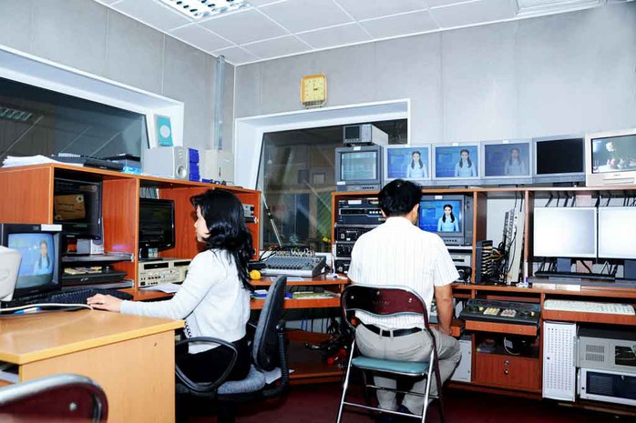 Đài PT-TH Long An: Hơn 45 năm đồng hành cùng khán thính giả- Ảnh 3. Đài PT-TH Long An: Hơn 45 năm đồng hành cùng khán thính giả- Ảnh 3.