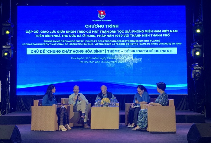 Giao lưu chủ đề "Chung khát vọng hòa bình"- Ảnh 1. Giao lưu chủ đề "Chung khát vọng hòa bình"- Ảnh 1.
