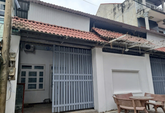 Người phụ nữ tử vong trong khu nhà trọ người bệnh- Ảnh 1. Người phụ nữ tử vong trong khu nhà trọ người bệnh- Ảnh 1.