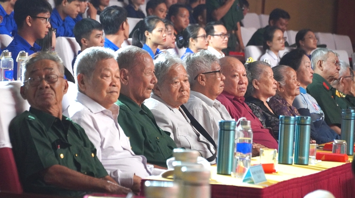Gặp gỡ nhân chứng lịch sử góp phần làm nên chiến thắng Bình Giã- Ảnh 4. Gặp gỡ nhân chứng lịch sử góp phần làm nên chiến thắng Bình Giã- Ảnh 4.