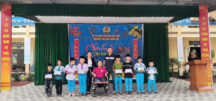 Bài dự thi cuộc thi viết "Lòng tốt quanh ta": "Chàng Rồng" - trái tim không tật nguyền- Ảnh 1. Bài dự thi cuộc thi viết "Lòng tốt quanh ta": "Chàng Rồng" - trái tim không tật nguyền- Ảnh 1.