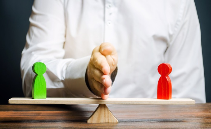 Cự Giải sẽ đóng vai trò hòa giải giữa các bên. Ảnh: anmglobal.net Cự Giải sẽ đóng vai trò hòa giải giữa các bên. Ảnh: anmglobal.net
